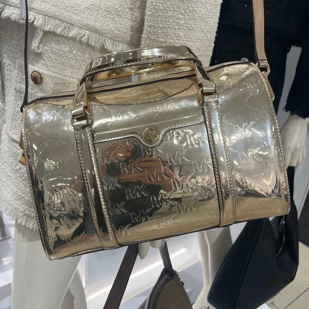 MICHAEL KORS Jet Set Md Metallic Logo Debossed Satchel Duffle
Pale Gold
NWT - Picture 12 of 16
